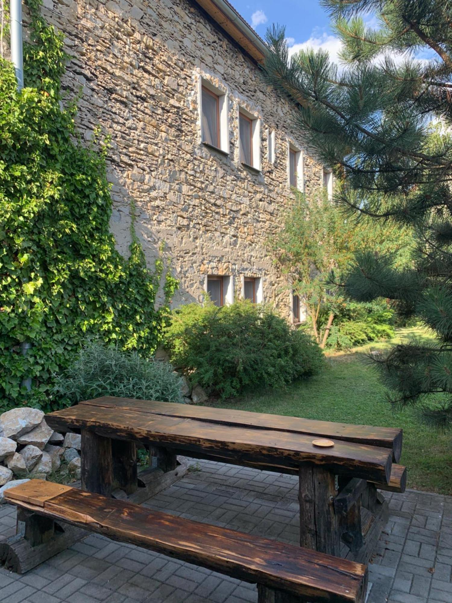 Villa Lypche Besenova Exterior photo