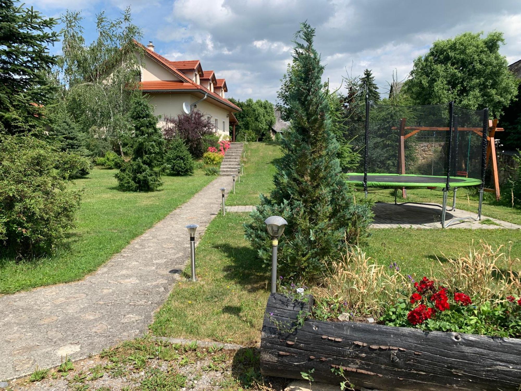 Villa Lypche Besenova Exterior photo